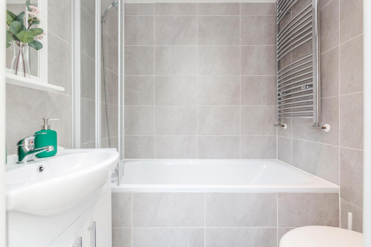2 Bedrooms Serviced Apartment Excel Exhibition Centre, O2 Arena, Stratford Olympic City, Forest Gate, Central London Exterior photo