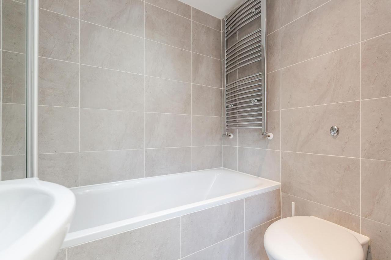 2 Bedrooms Serviced Apartment Excel Exhibition Centre, O2 Arena, Stratford Olympic City, Forest Gate, Central London Exterior photo